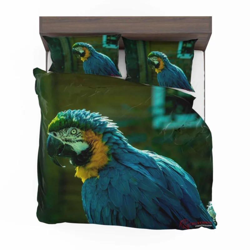 Blue-and-yellow Macaw Vibrant Portrait Parrot Elegance Bedding Set 1