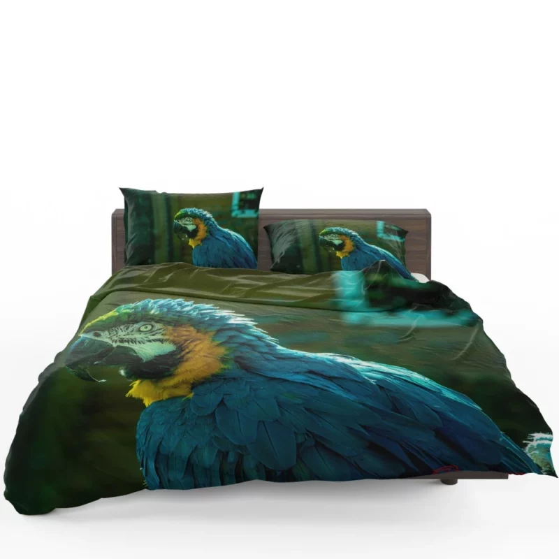 Blue-and-yellow Macaw Vibrant Portrait Parrot Elegance Bedding Set