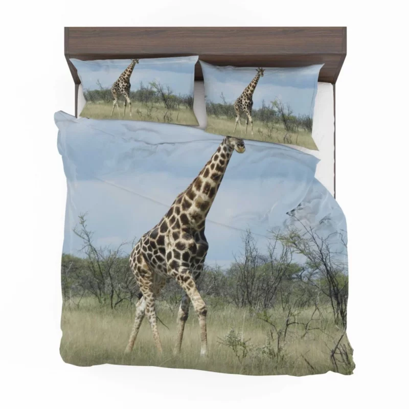 Gentle Giraffe Nature Towering Grace Bedding Set 1