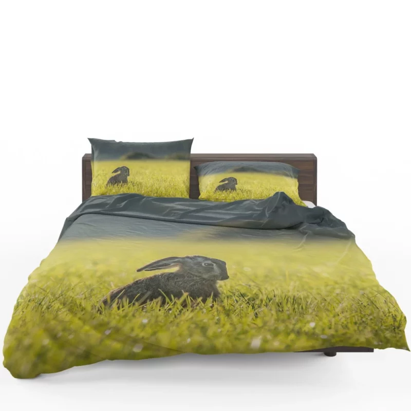 Hare Grassland Pause Silent Observer Bedding Set