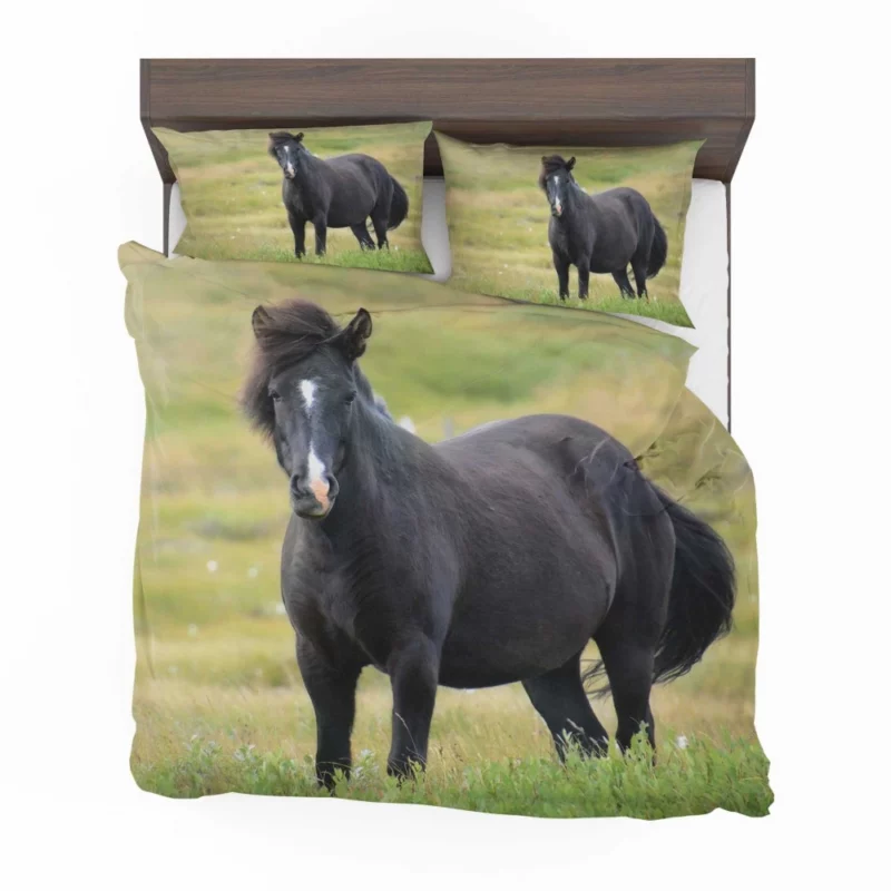 Horse Graceful Form Bedding Set 1