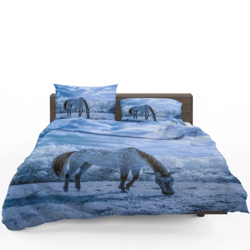 Horse Mighty Stride Equestrian Beauty Bedding Set