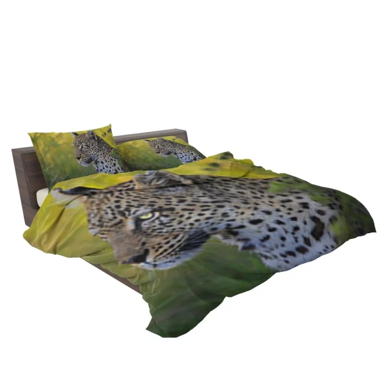 Leopard Stealthy Stance Wild Elegance Bedding Set 2