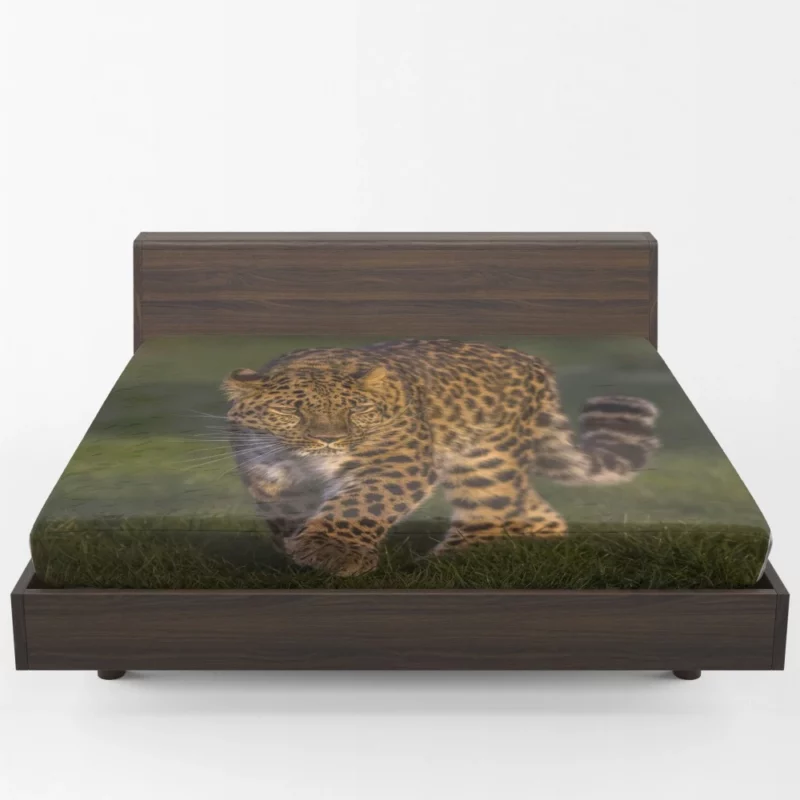 Leopard Untamed Stance Artistic Wilderness Fitted Sheet