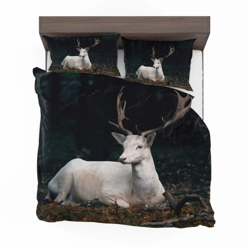 Majestic Deer with Impressive Horns Bedding Set 1