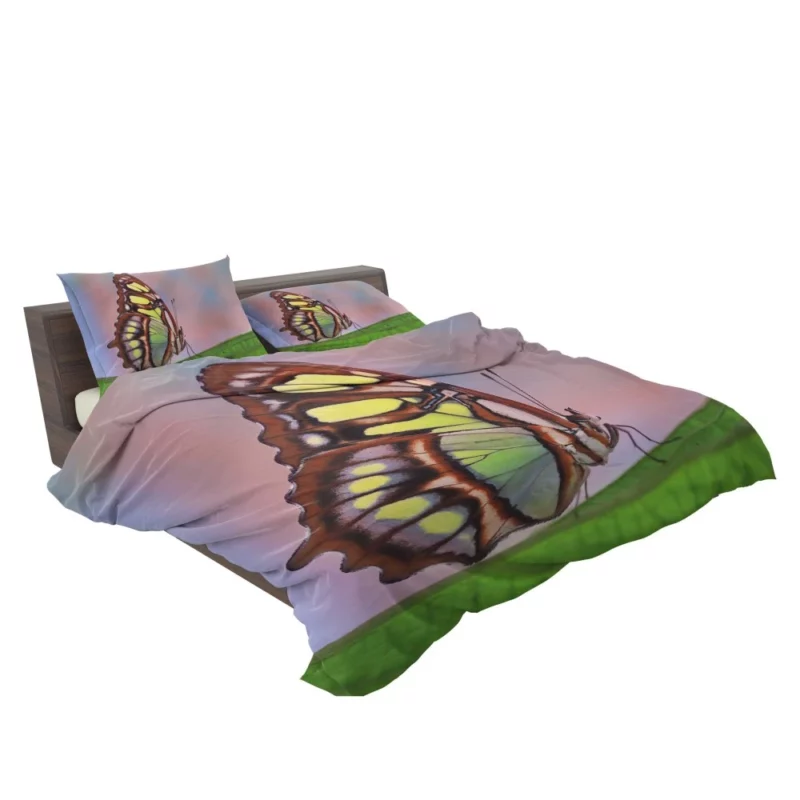 Pretty Butterfly on Leaf Nature Grace Bedding Set 2