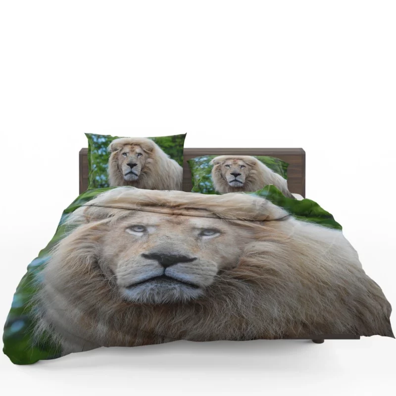 Regal Stance Lion Bedding Set