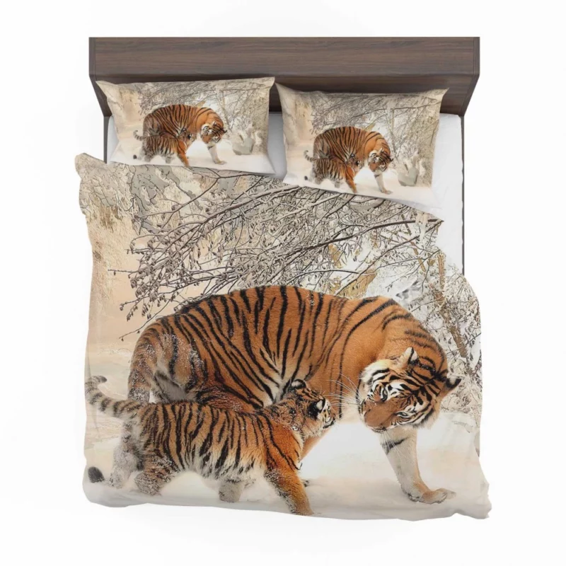 Tiger Playful Bond Family in Snow Bedding Set 1